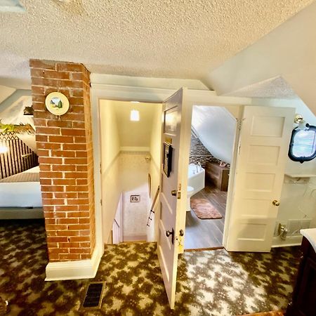 Holden House 1902 Bed & Breakfast Inn Колорадо-Спрінгз Екстер'єр фото