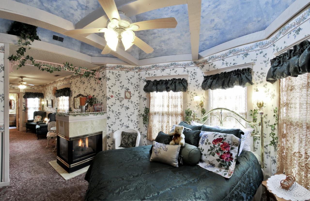 Holden House 1902 Bed & Breakfast Inn Колорадо-Спрінгз Екстер'єр фото
